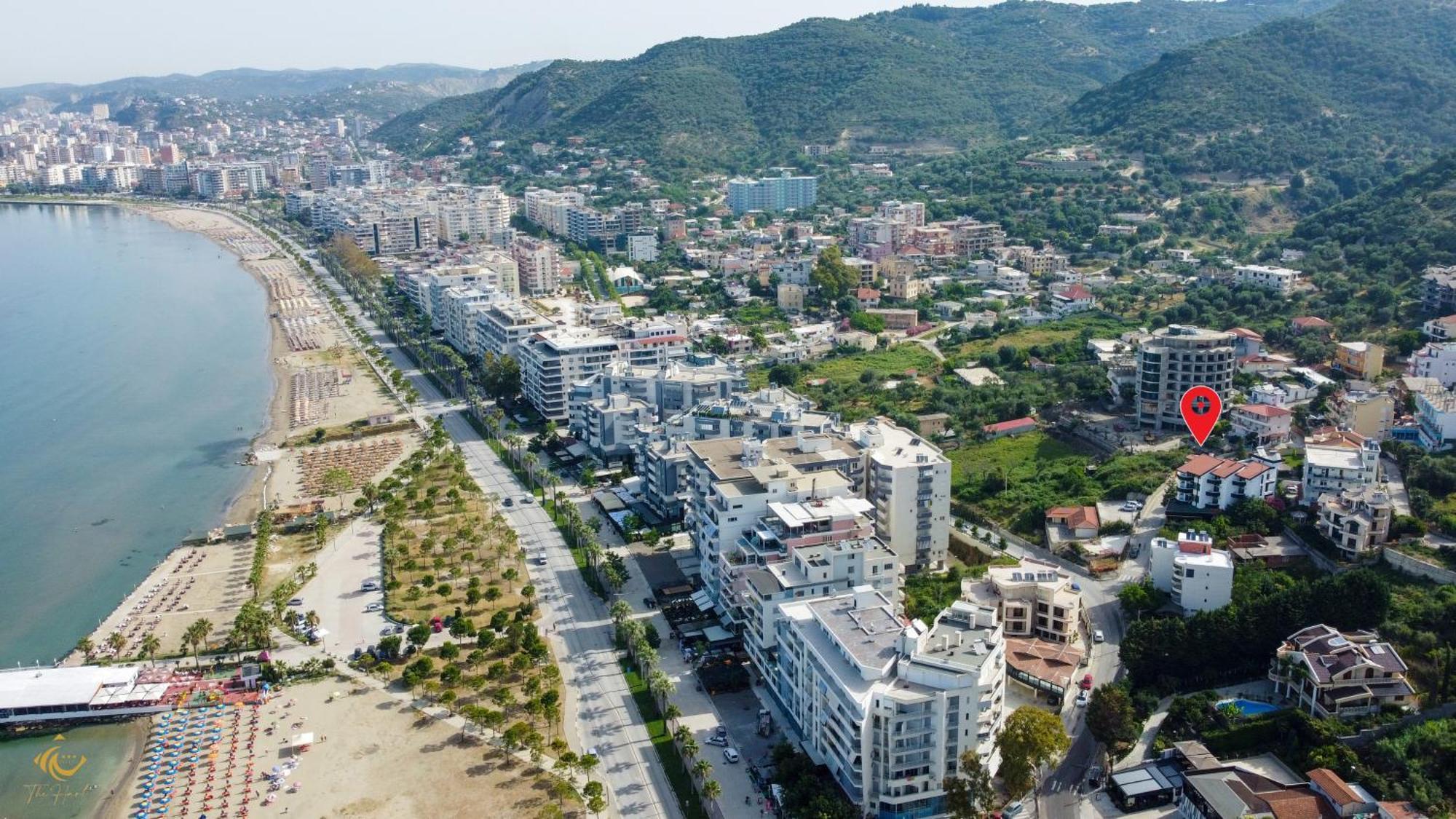 Hotel The Hart à Vlorë Extérieur photo